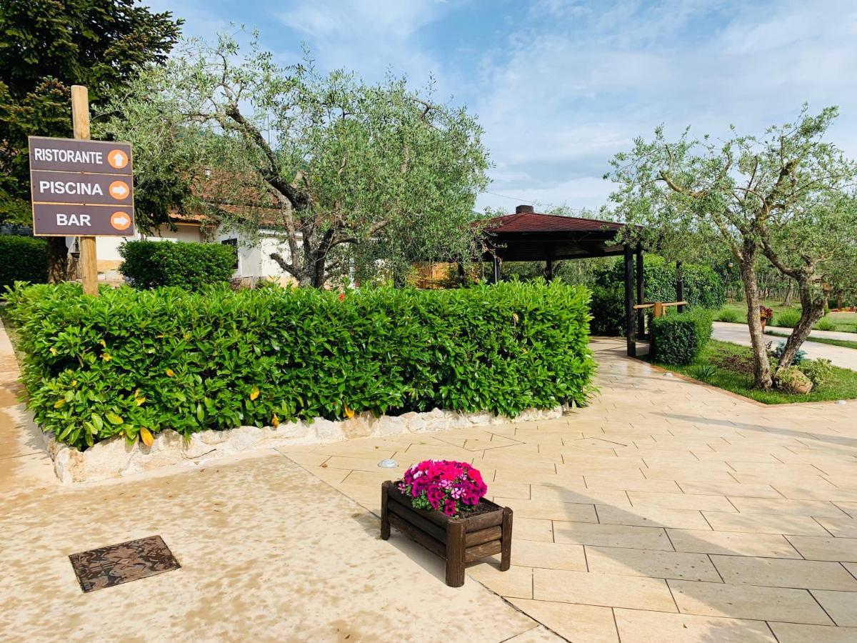 Agriturismo Il Castagneto パドゥーラ エクステリア 写真