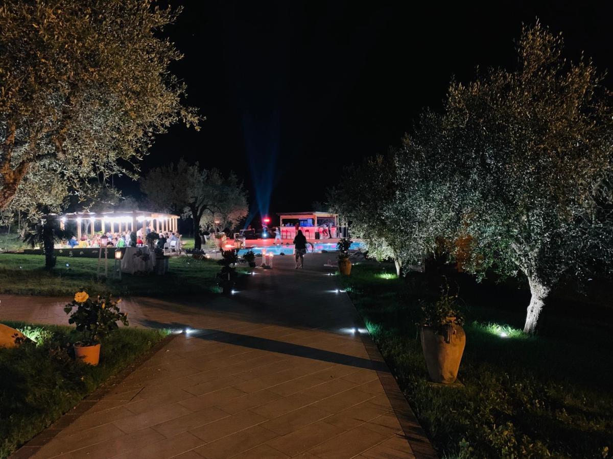 Agriturismo Il Castagneto パドゥーラ エクステリア 写真