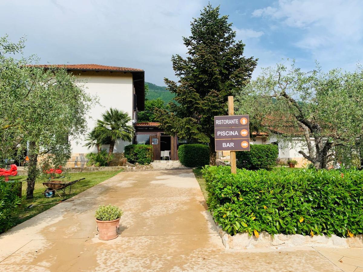 Agriturismo Il Castagneto パドゥーラ エクステリア 写真