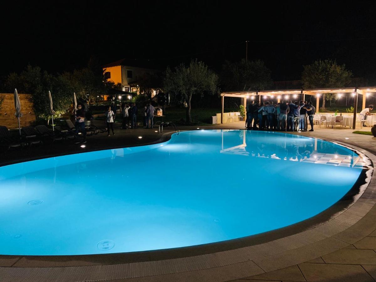 Agriturismo Il Castagneto パドゥーラ エクステリア 写真