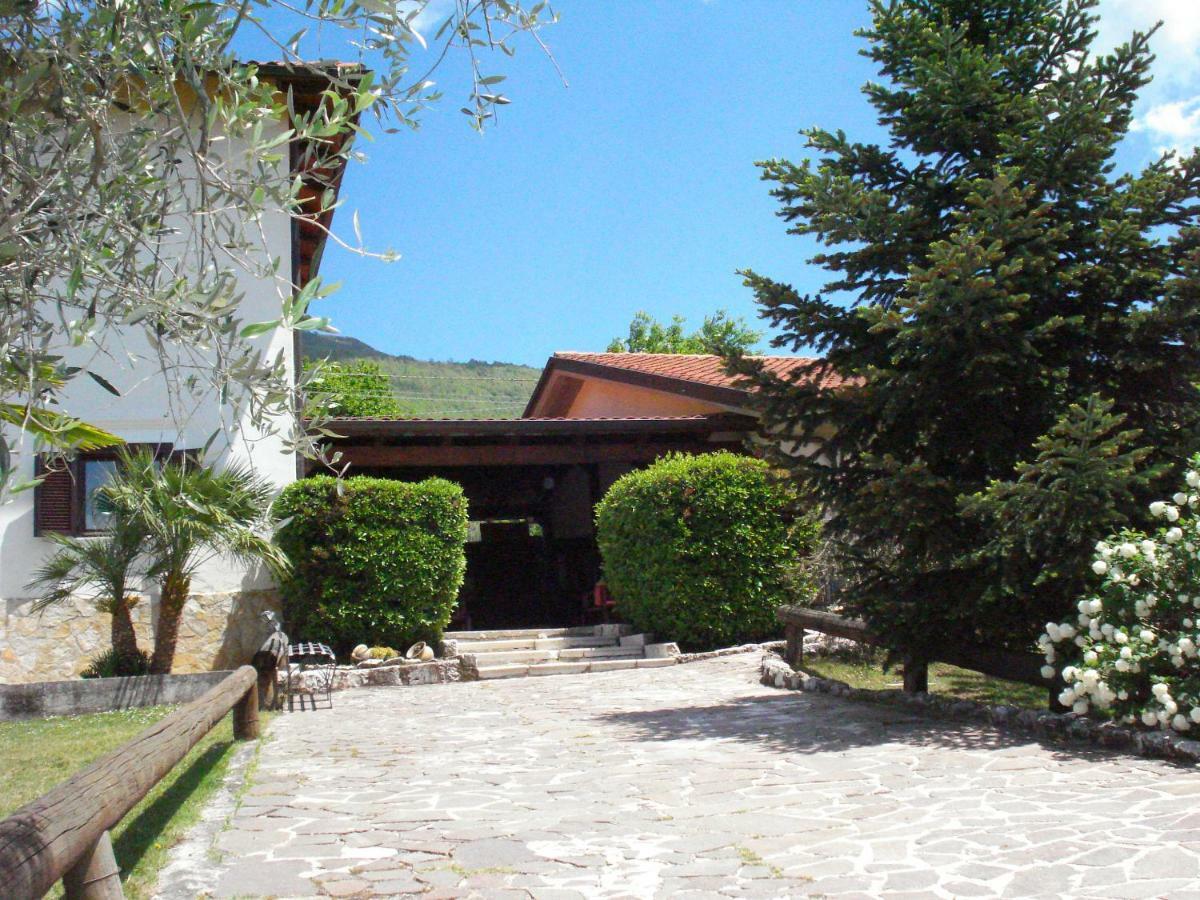 Agriturismo Il Castagneto パドゥーラ エクステリア 写真