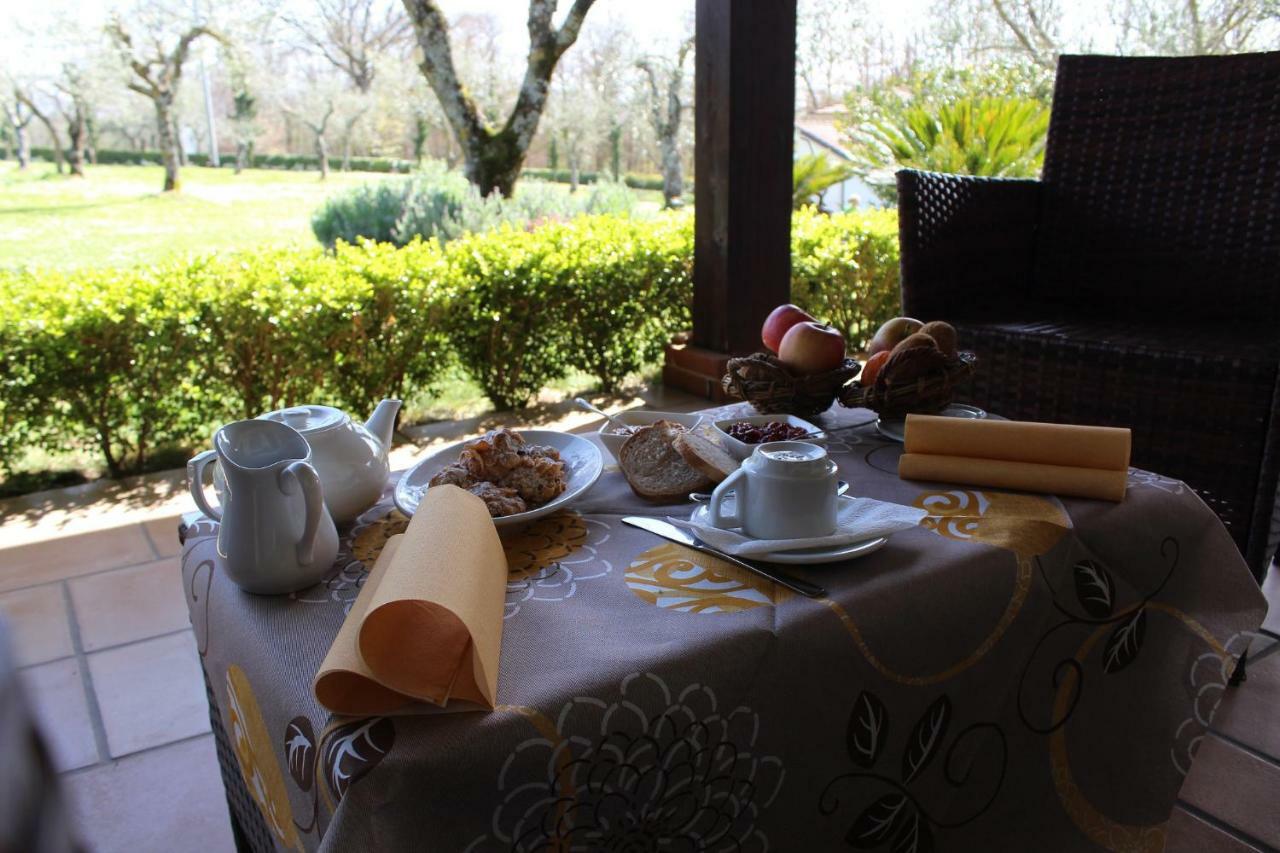 Agriturismo Il Castagneto パドゥーラ エクステリア 写真