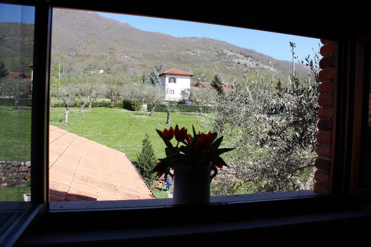 Agriturismo Il Castagneto パドゥーラ エクステリア 写真