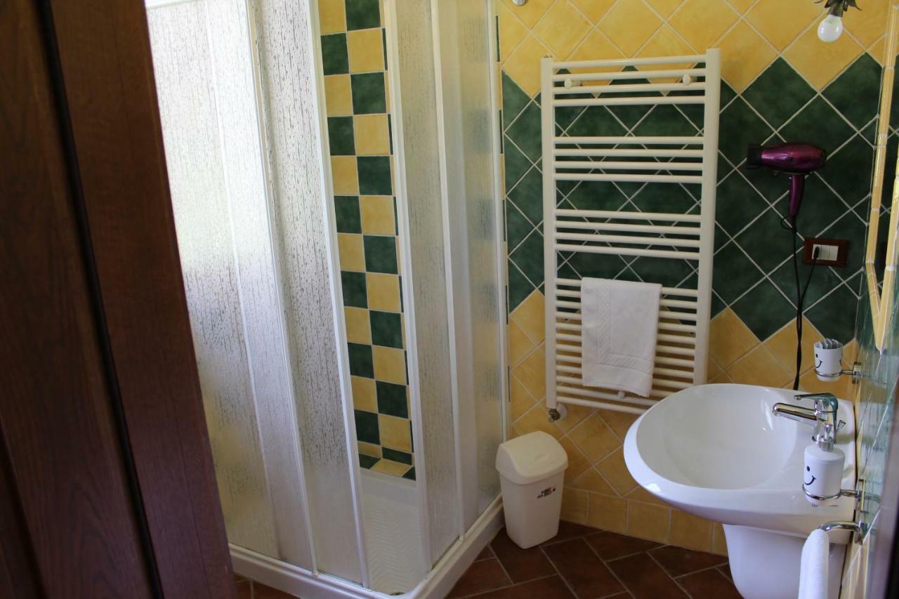 Agriturismo Il Castagneto パドゥーラ エクステリア 写真